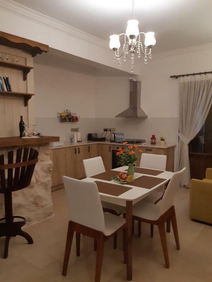 Malia Apartment Famagusta  Buitenkant foto